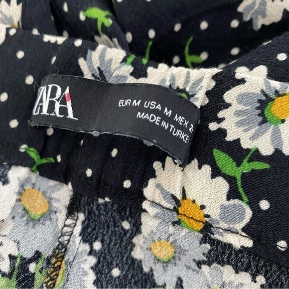 ZARA Cropped Daisy Print Pants Medium - Picture 6 of 7